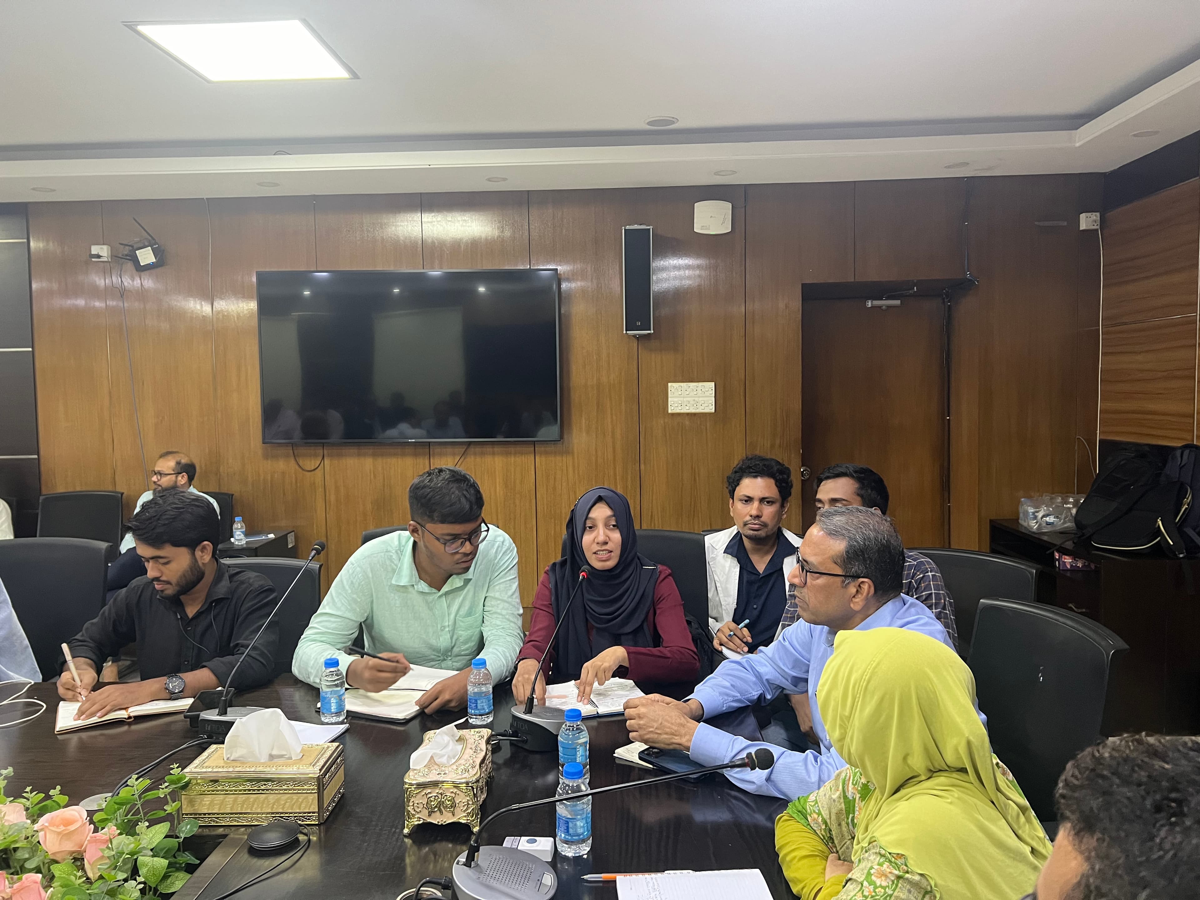 স্বাস্থ্য বিষয়ক কেন্দ্রীয় উপকমিটির সদস্য।